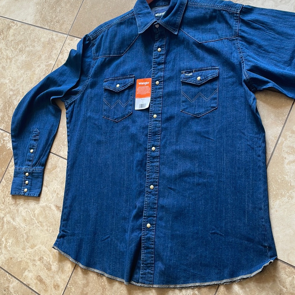 Wrangler NWT TALL Men's Long Sleeve Western Denim Workshirt - Picture 2 of 11